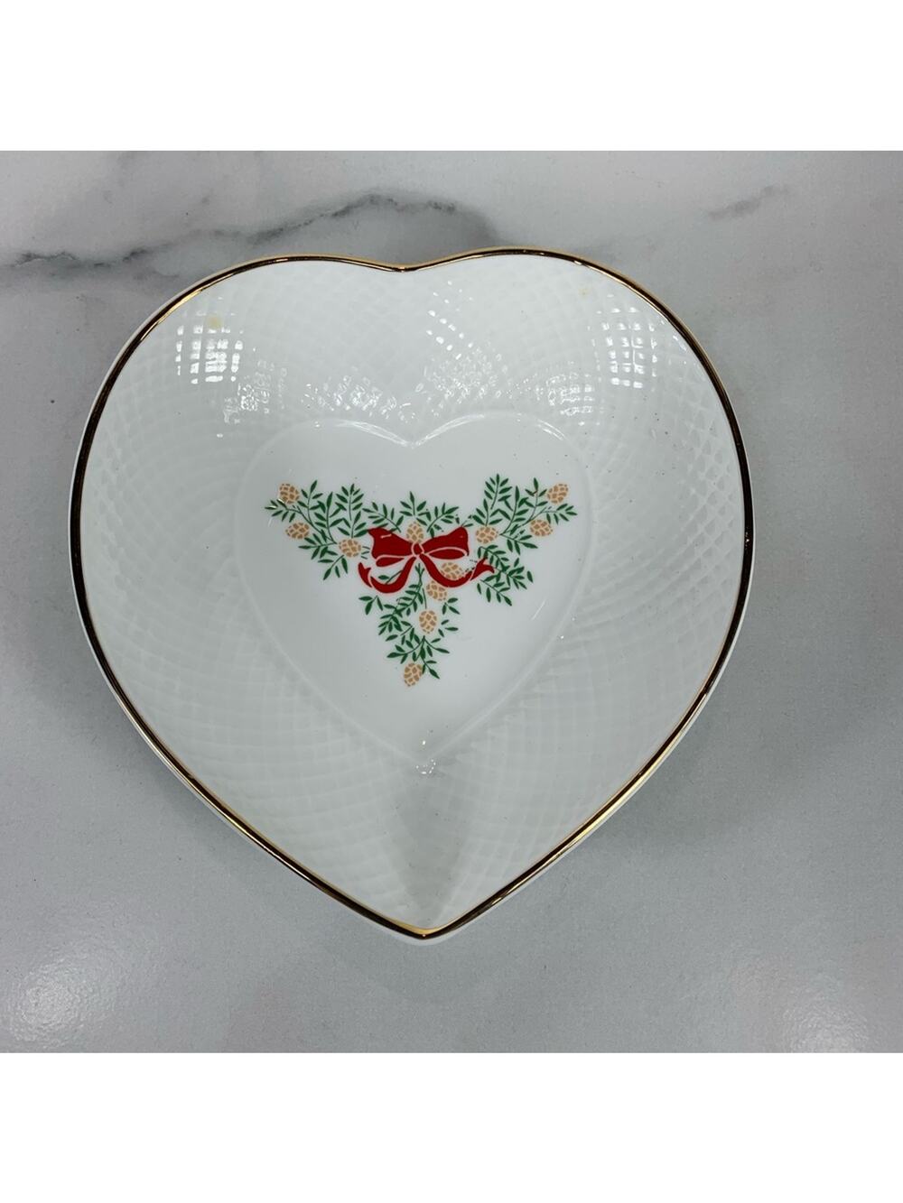 Tudor Rose Bone China Festive Season Trinket Bowl